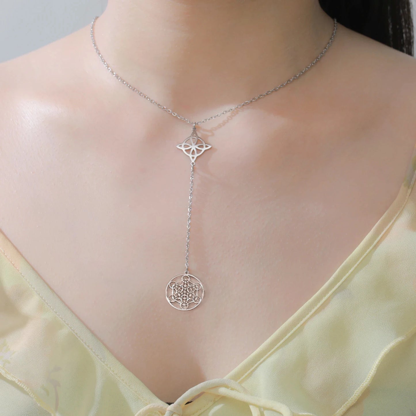 Skyrim Metatron Cube Collier pendentif noeud de sorcière Double amulette Protection Colliers en acier inoxydable Bijoux de sorcellerie vintage