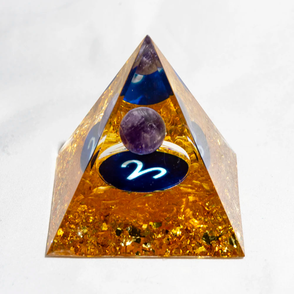Pyramide de générateur d'énergie en cristal naturel, péridot, améthyste, Reiki, Chakra de guérison, pyramide en résine, décor égyptien, décoration de salle, 1 pièce