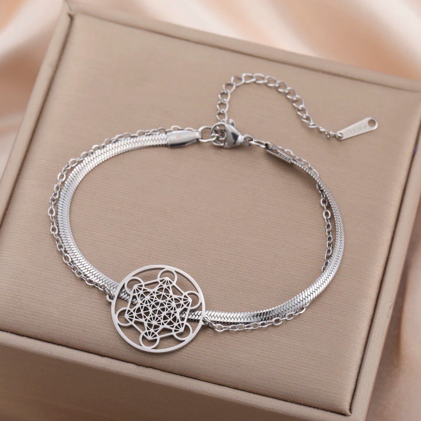 Skyrim archange joint Metatron pendentif Bracelet en acier inoxydable mâle femme bouddhiste hindou Talisman géométrie sacrée bijoux cadeau