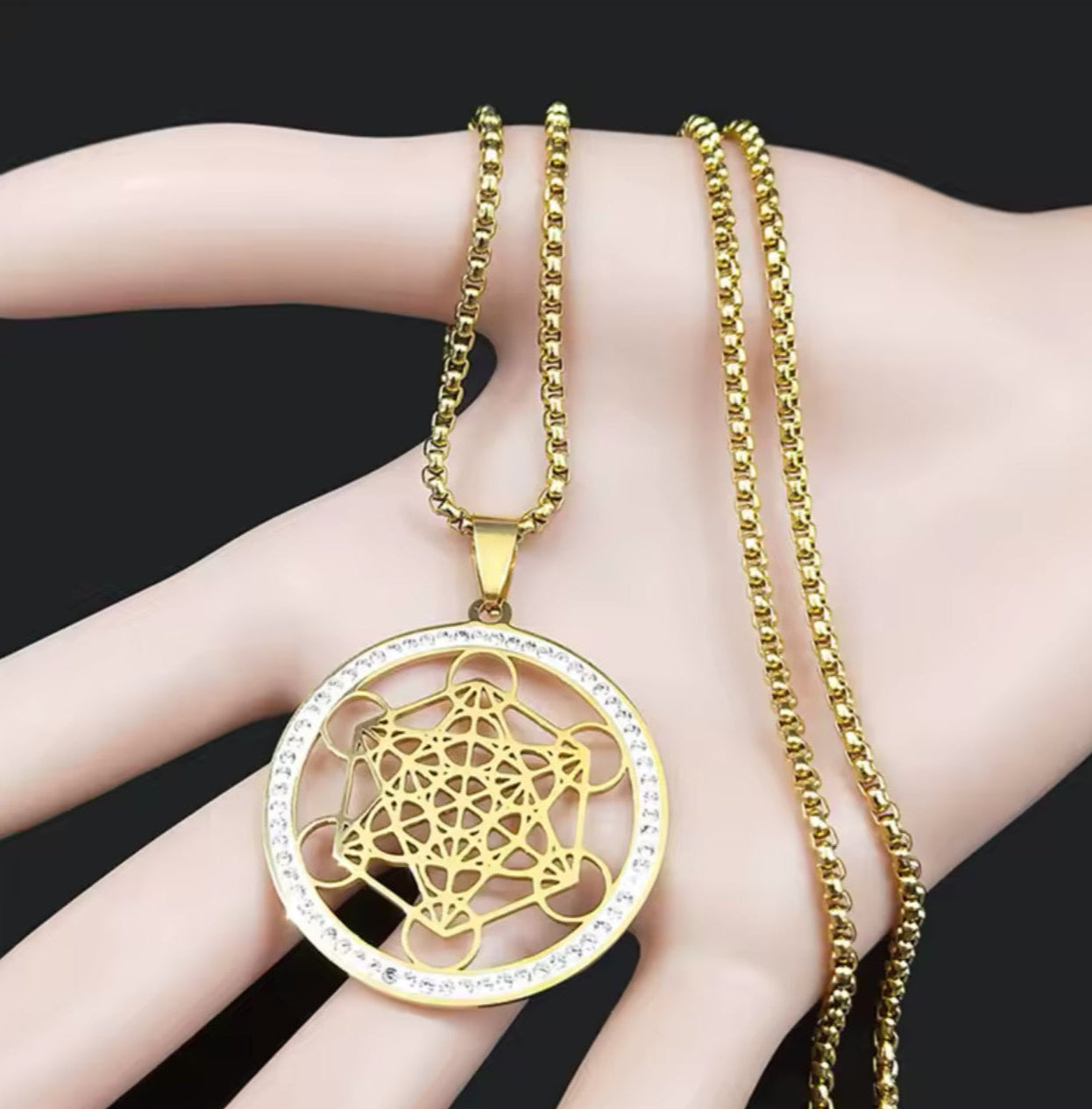 Collier Énergétique “Métatron” – Doré & Cristaux Brillants
