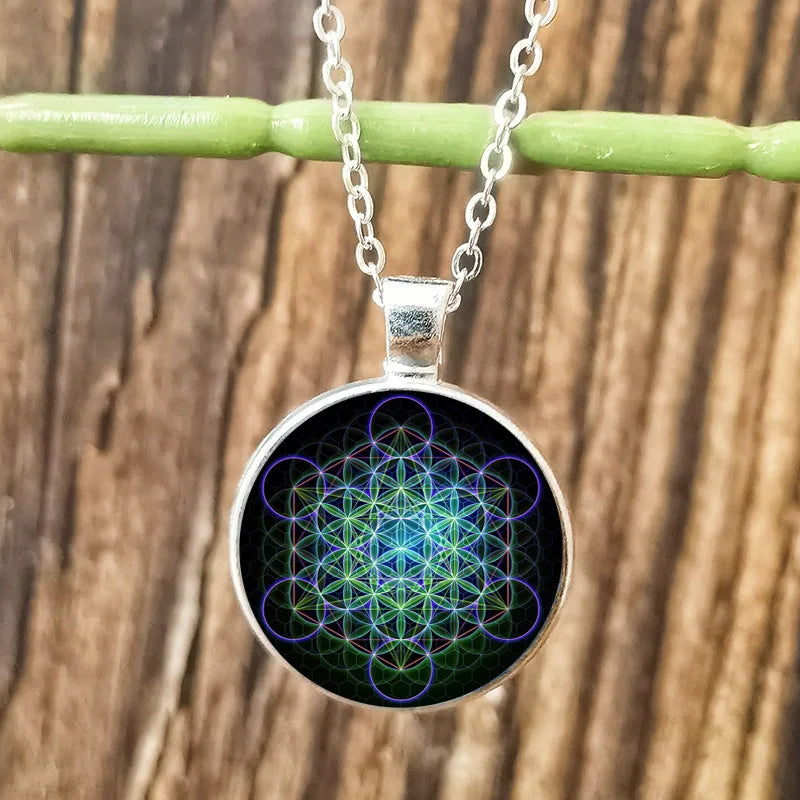 Collier Cube Metatron géométrique pour hommes et femmes, Sri Yantra, fleur de vie, pendentif rond en verre, chaîne, bijoux hexagramme