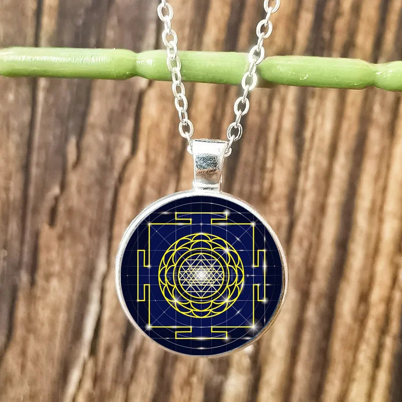 Collier Cube Metatron géométrique pour hommes et femmes, Sri Yantra, fleur de vie, pendentif rond en verre, chaîne, bijoux hexagramme