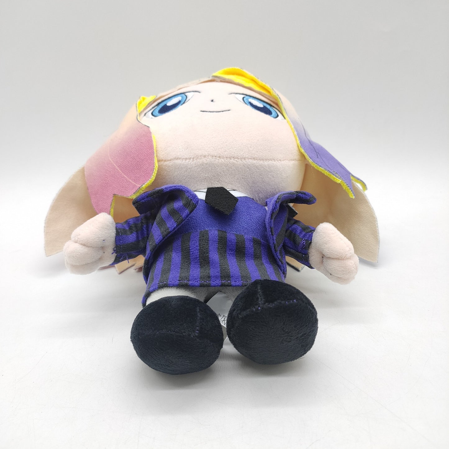 Jouets en peluche de la série télévisée mercredi pour enfants, poupées de dessin animé en peluche douce mignonne, cadeau d'anniversaire, Kawaii, 25cm, 2023