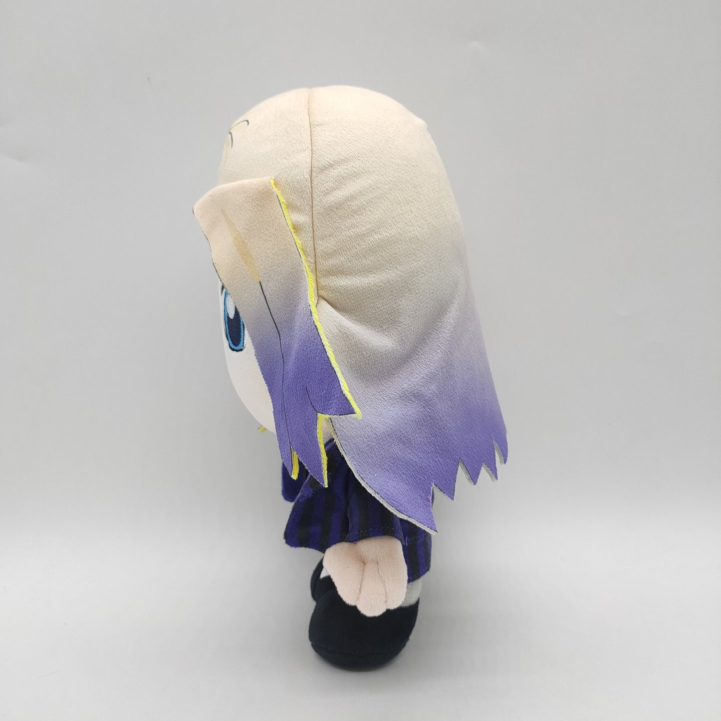 Jouets en peluche de la série télévisée mercredi pour enfants, poupées de dessin animé en peluche douce mignonne, cadeau d'anniversaire, Kawaii, 25cm, 2023