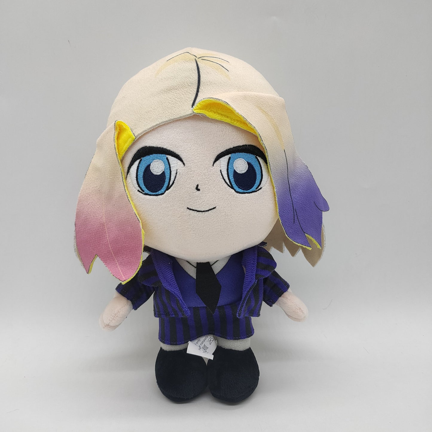 Jouets en peluche de la série télévisée mercredi pour enfants, poupées de dessin animé en peluche douce mignonne, cadeau d'anniversaire, Kawaii, 25cm, 2023