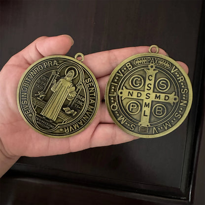2 pièces/ensemble EXTRA grand 3 pouces ST BENEDICT croix médaille VINTAGE finition ton laiton pour affichage mural ou DESK/MEDALLA DE SAN BENITO