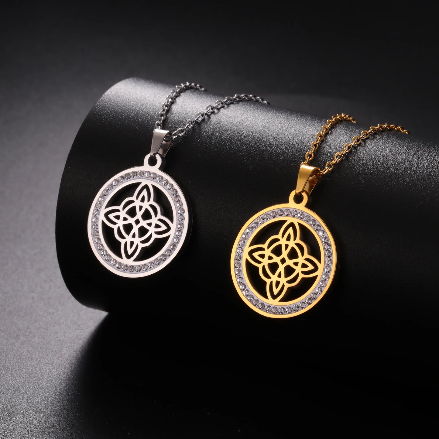 Skyrim Collier Nministériels d Sorcière en Acier Inoxydable, Pendentif Rond, Amulette Wicca, Bijoux Cadeau d'Anniversaire