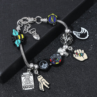 Bracelet de perles de fenêtre arc-en-ciel mercredi Addams, pendentif chose à main, bijoux gothiques pour femmes, accessoires cadeau