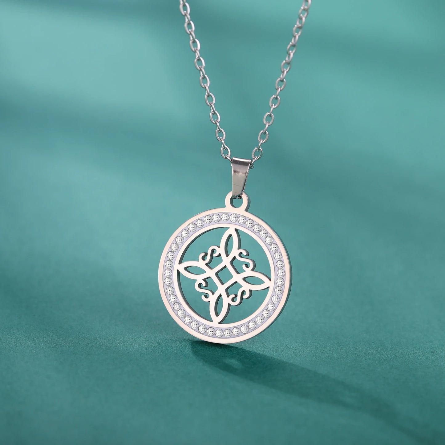 Skyrim Collier Nministériels d Sorcière en Acier Inoxydable, Pendentif Rond, Amulette Wicca, Bijoux Cadeau d'Anniversaire