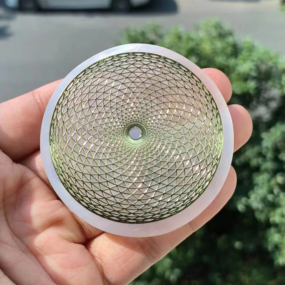 Dalles en tranches de sélénite en cristal naturel, 6CM, gypse blanc, 7 Chakras, fleur de vie, plaque de chargement, Yoga, méditation, guérison Fengshui