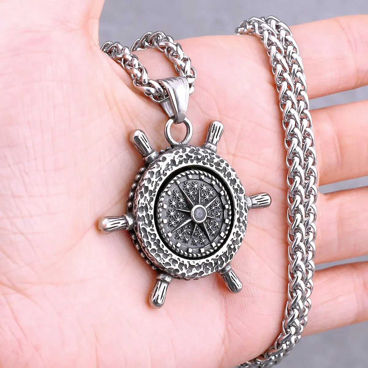 Vikings Odin Rune collier divers hommes nordique Vegvisir Valknut amulette pendentif en acier inoxydable Punk mode bijoux en gros