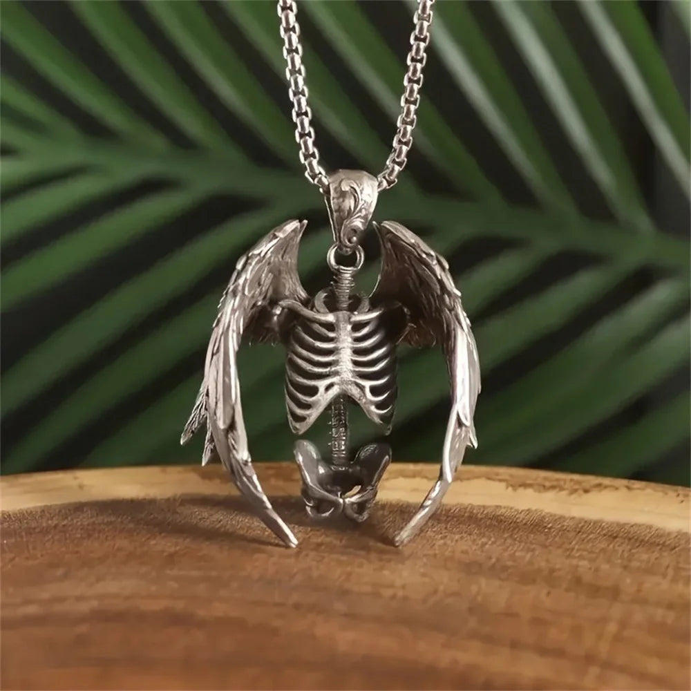 Collier crâne Punk aile pendentif chaîne de cou gothique Halloween bijoux cadeau hommes et femmes en acier allié sans pierres précieuses