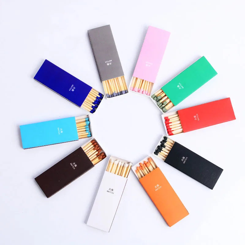 Boîte d'allumettes colorées en bois pour hommes, gadgets pour hommes, longue publicité, bougie d'anniversaire, è, match d'hôtel, camping, mini boîte de survie, 50 boîtes