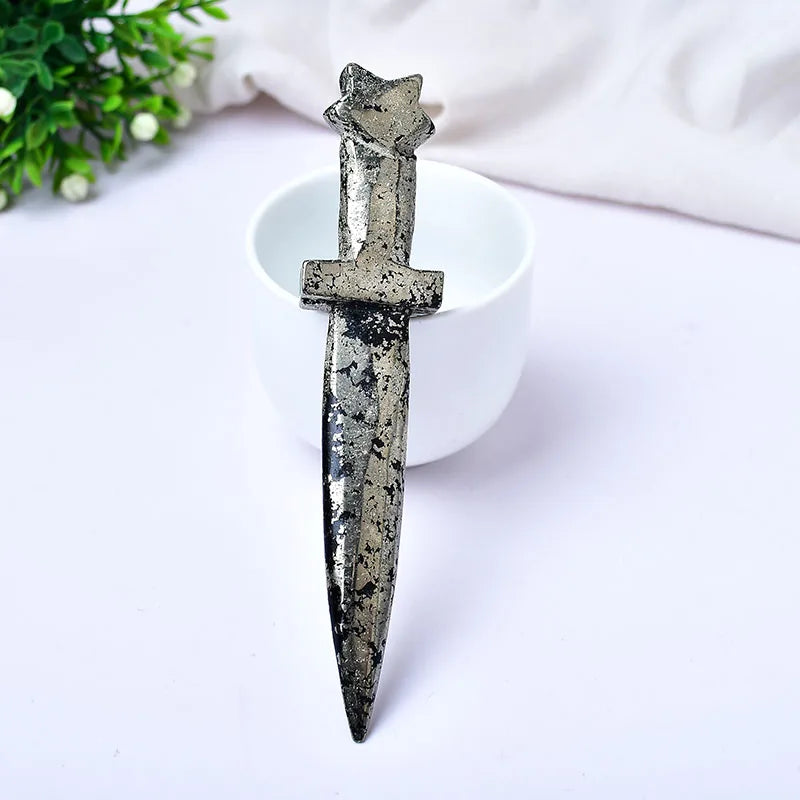 Aimant de sculpture de couteau en matériau naturel, décoration de maison, salle Katana, décorations de jardin, accessoires de décoration en pierre, pierres précieuses en cristal