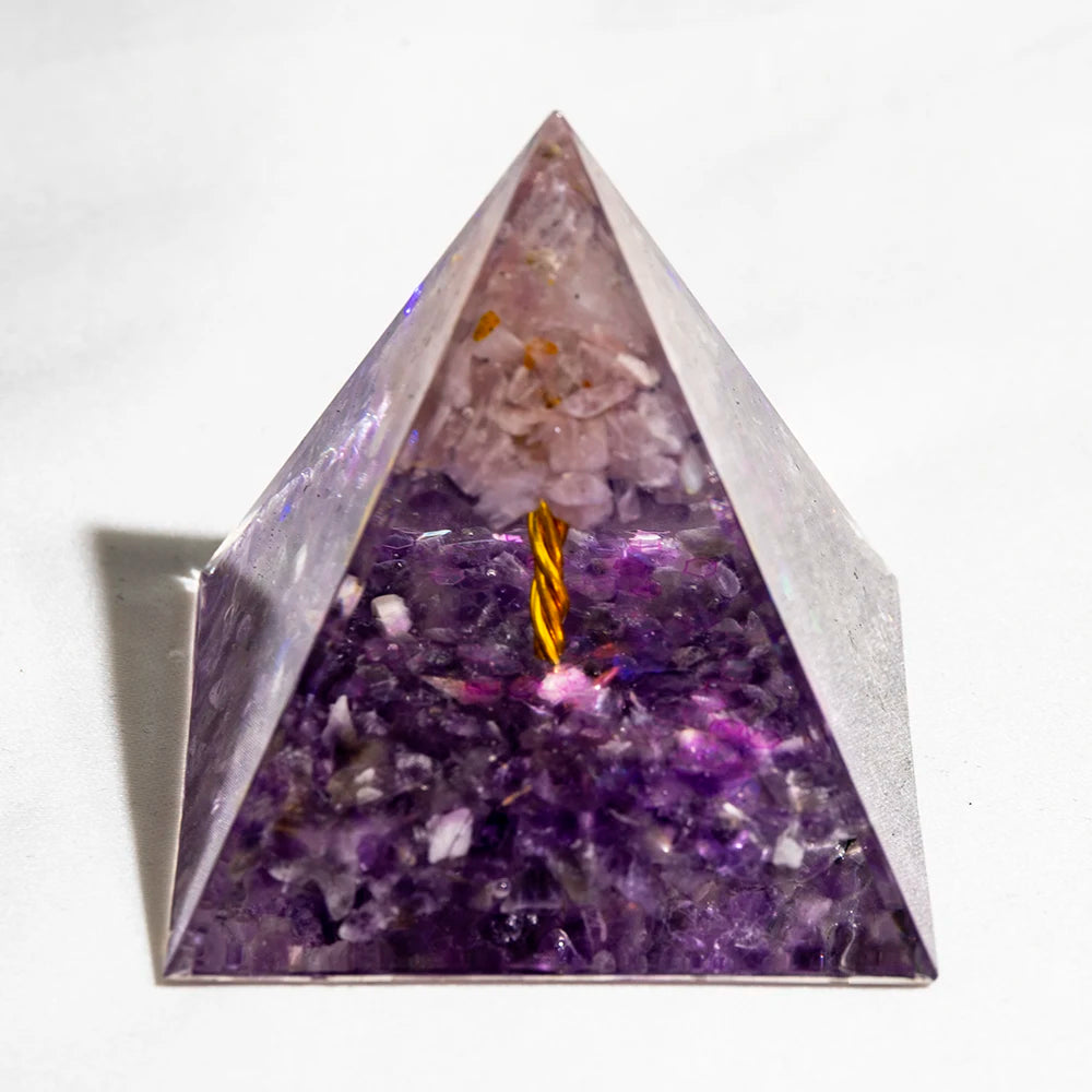 Pyramide de générateur d'énergie en cristal naturel, péridot, améthyste, Reiki, Chakra de guérison, pyramide en résine, décor égyptien, décoration de salle, 1 pièce