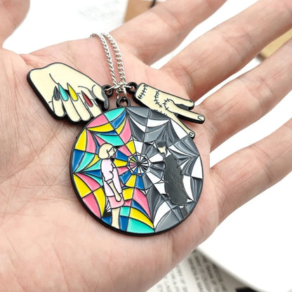 Bracelet de perles de fenêtre arc-en-ciel mercredi Addams, pendentif chose à main, bijoux gothiques pour femmes, accessoires cadeau