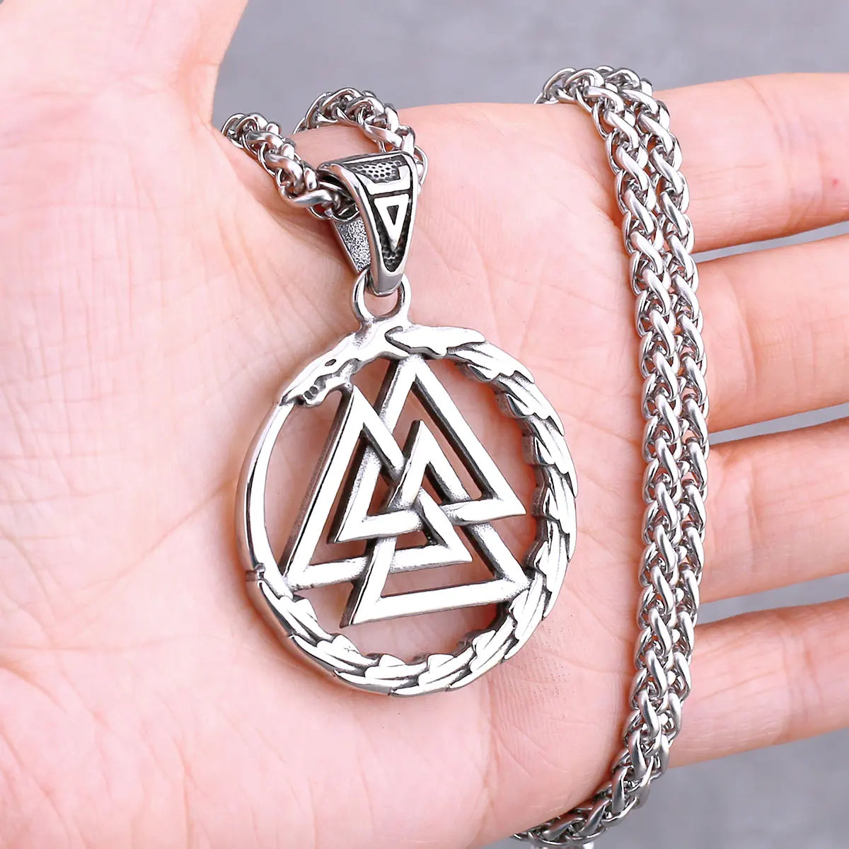 Vikings Odin Rune collier divers hommes nordique Vegvisir Valknut amulette pendentif en acier inoxydable Punk mode bijoux en gros