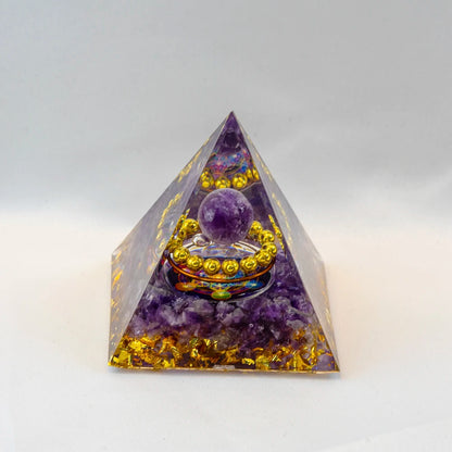 Pyramide de générateur d'énergie en cristal naturel, péridot, améthyste, Reiki, Chakra de guérison, pyramide en résine, décor égyptien, décoration de salle, 1 pièce