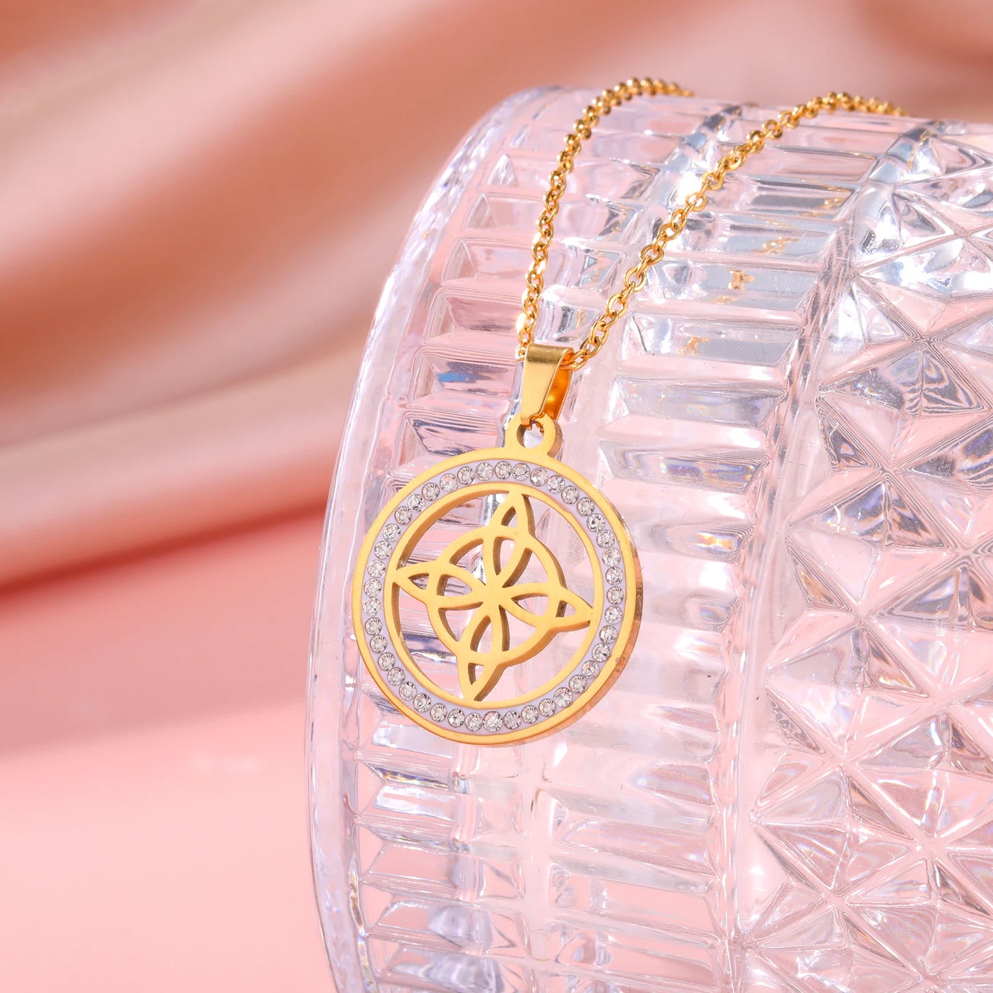 Skyrim Collier Nministériels d Sorcière en Acier Inoxydable, Pendentif Rond, Amulette Wicca, Bijoux Cadeau d'Anniversaire