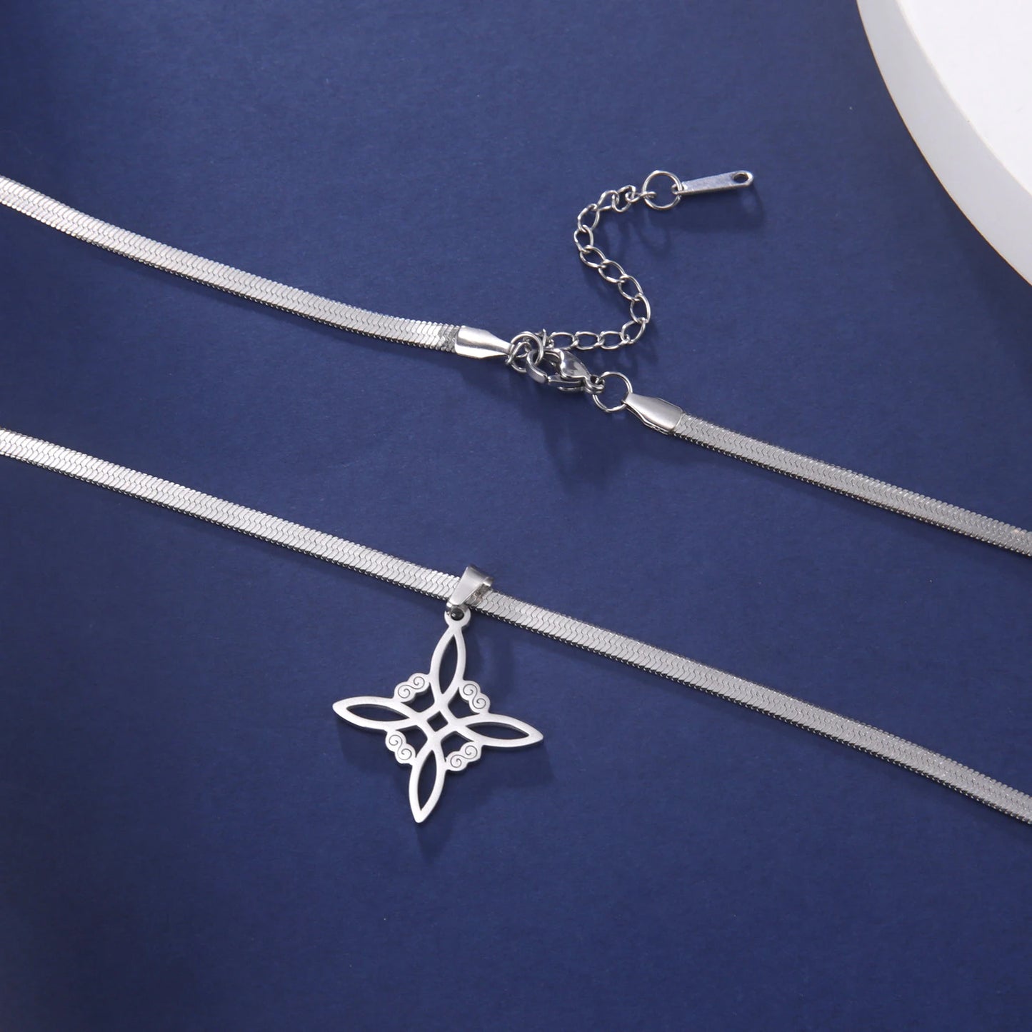 Collier Vintage avec nœud de sorcière pour femmes, pendentif porte-bonheur, amulette de Protection des celtiques irlandais, en acier inoxydable, bijoux Wicca, cadeau